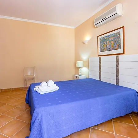 Ocre Villa Gale (Albufeira)
